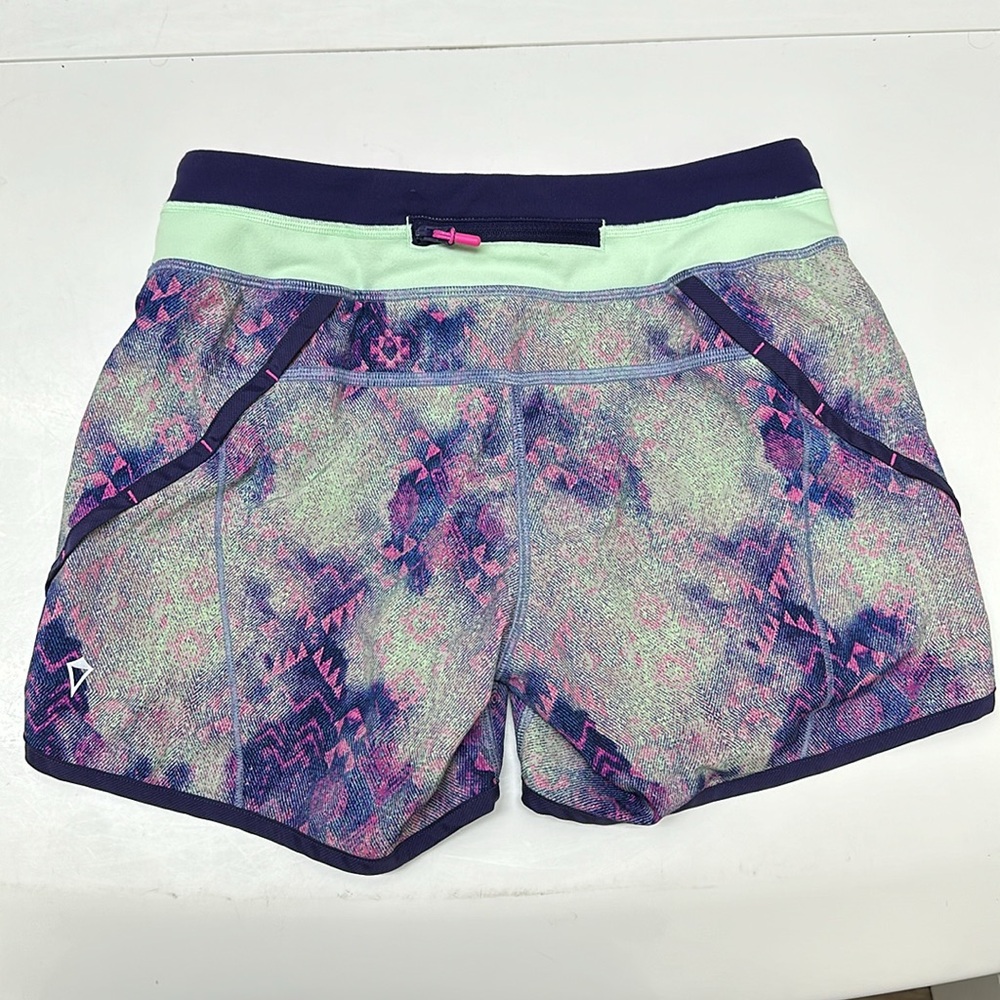 Ivivva Relay Racer Shorts - Picture 3 of 14